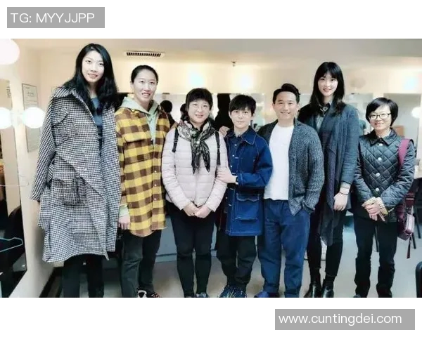 黄磊亲自分享排球技巧与心得体会助你提升球技的秘诀