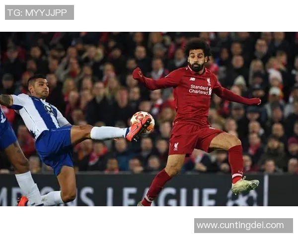 利物浦与波尔图精彩对决集锦回顾展现足球魅力与激情瞬间 利物浦与波尔图精彩对决集锦回顾展现足球魅力与激情瞬间